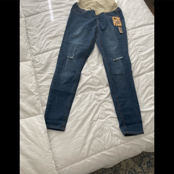 NWT maternity jeans - Picture 5 of 5
